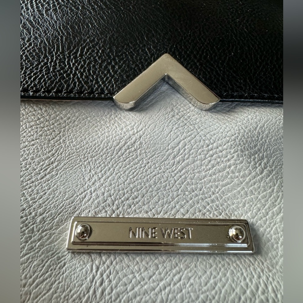 Bundle 3 for $10. Nine West crossbody grey, black&silver toned hardware NWOT - Picture 3 of 11
